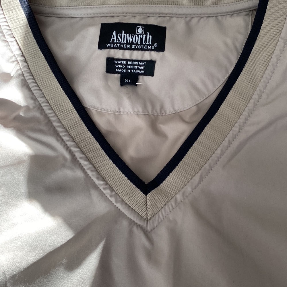 WATER RESISTANT & WIND RESISTANT ASHWORTH  WEATHER SYSTEMS MENS XL BEIGE VEST